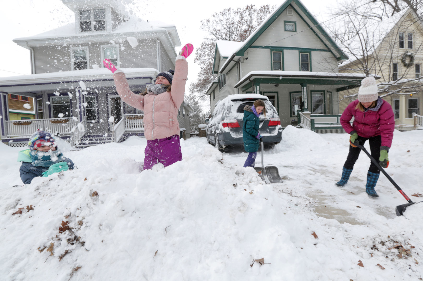 Winter storm hits Madison area